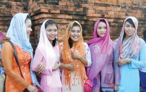 ao dai cham 2013 01 23 09 19 1